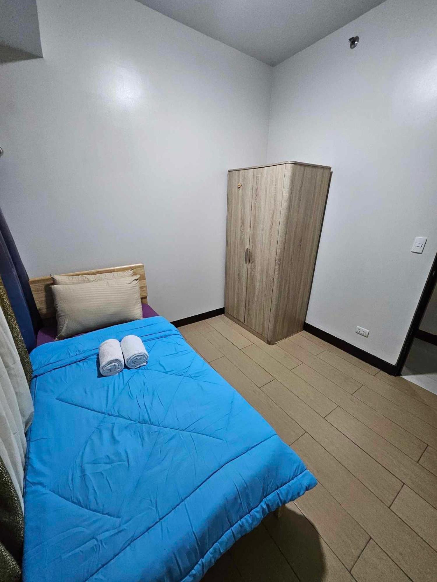 Cubao Manhattan Heights Unit 5A Tower C Quezon City Exterior foto