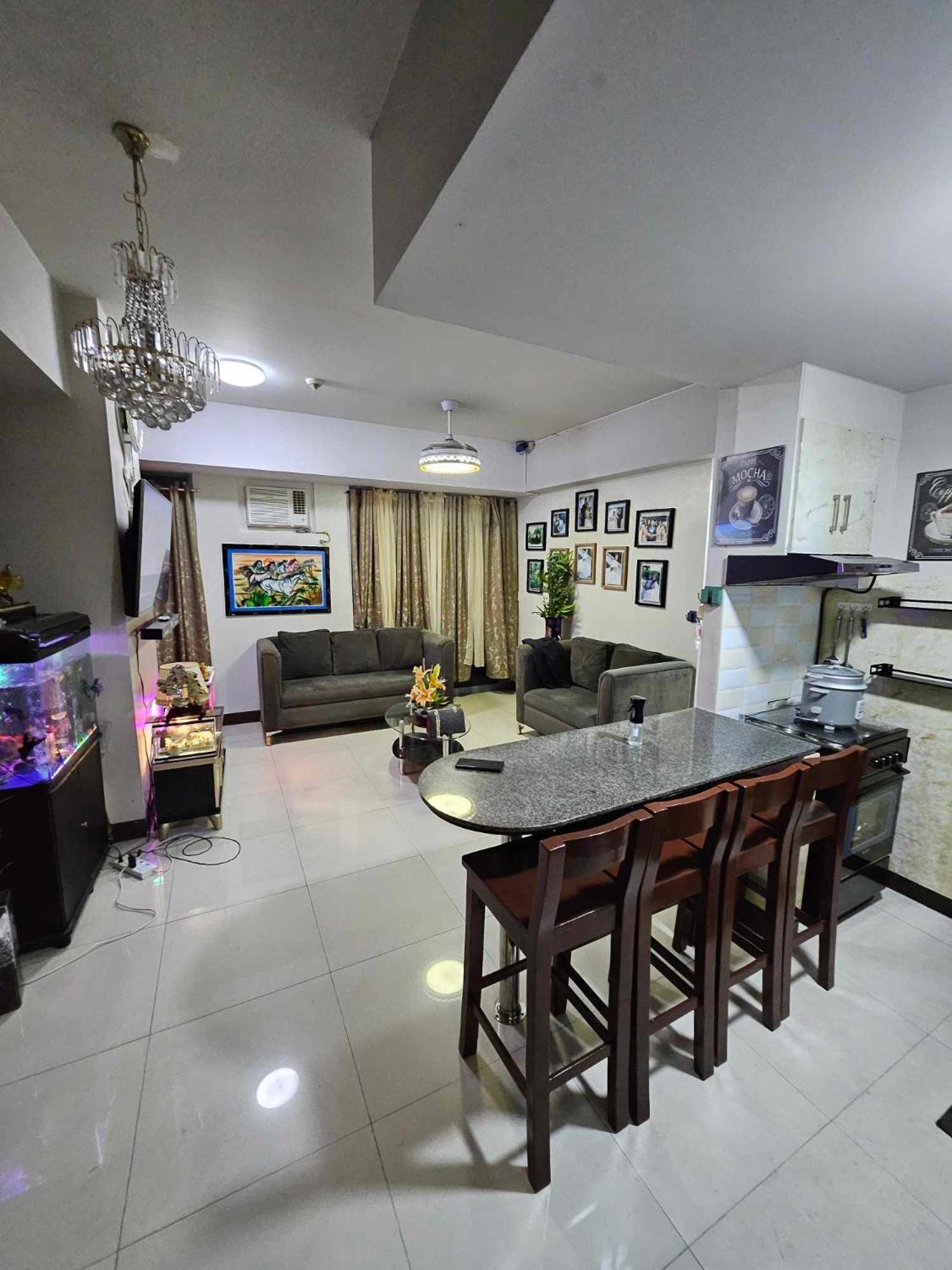 Cubao Manhattan Heights Unit 5A Tower C Quezon City Exterior foto