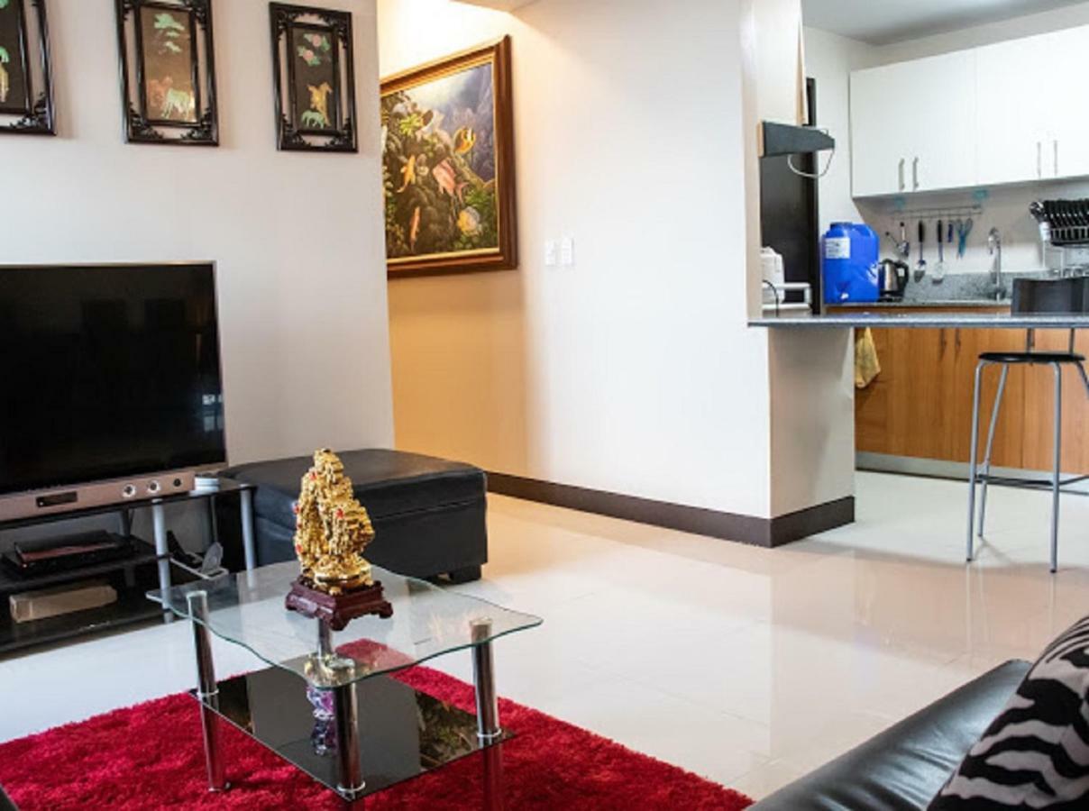 Cubao Manhattan Heights Unit 5A Tower C Quezon City Exterior foto