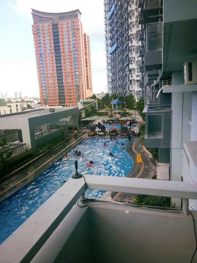 Cubao Manhattan Heights Unit 5A Tower C Quezon City Exterior foto